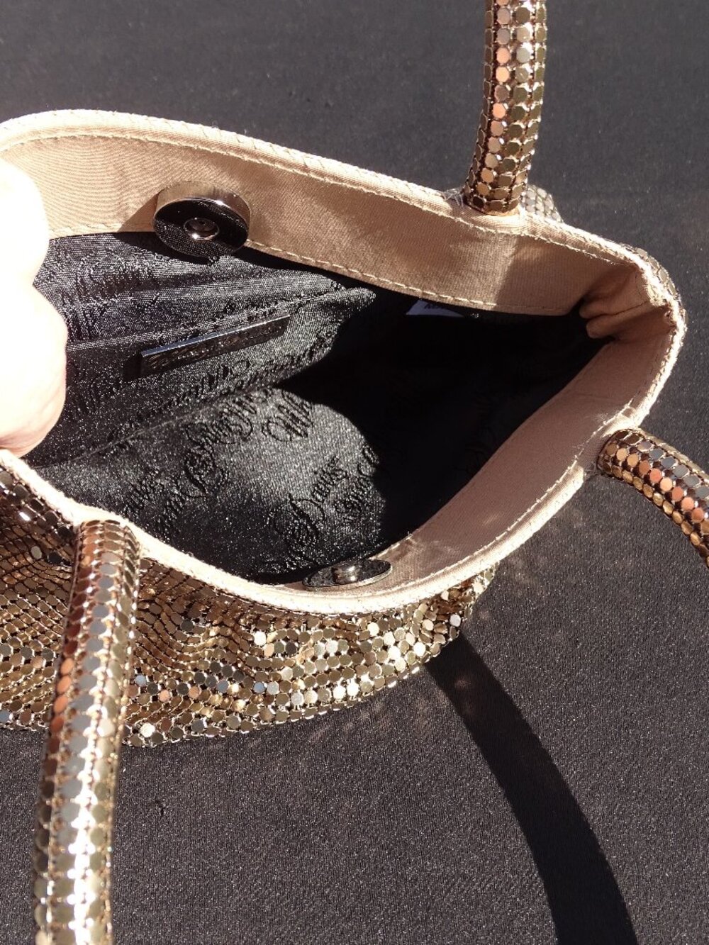 Whiting and Davis Gold Mesh Handbag 9" x 6" Vintage - Picture 3 of 11